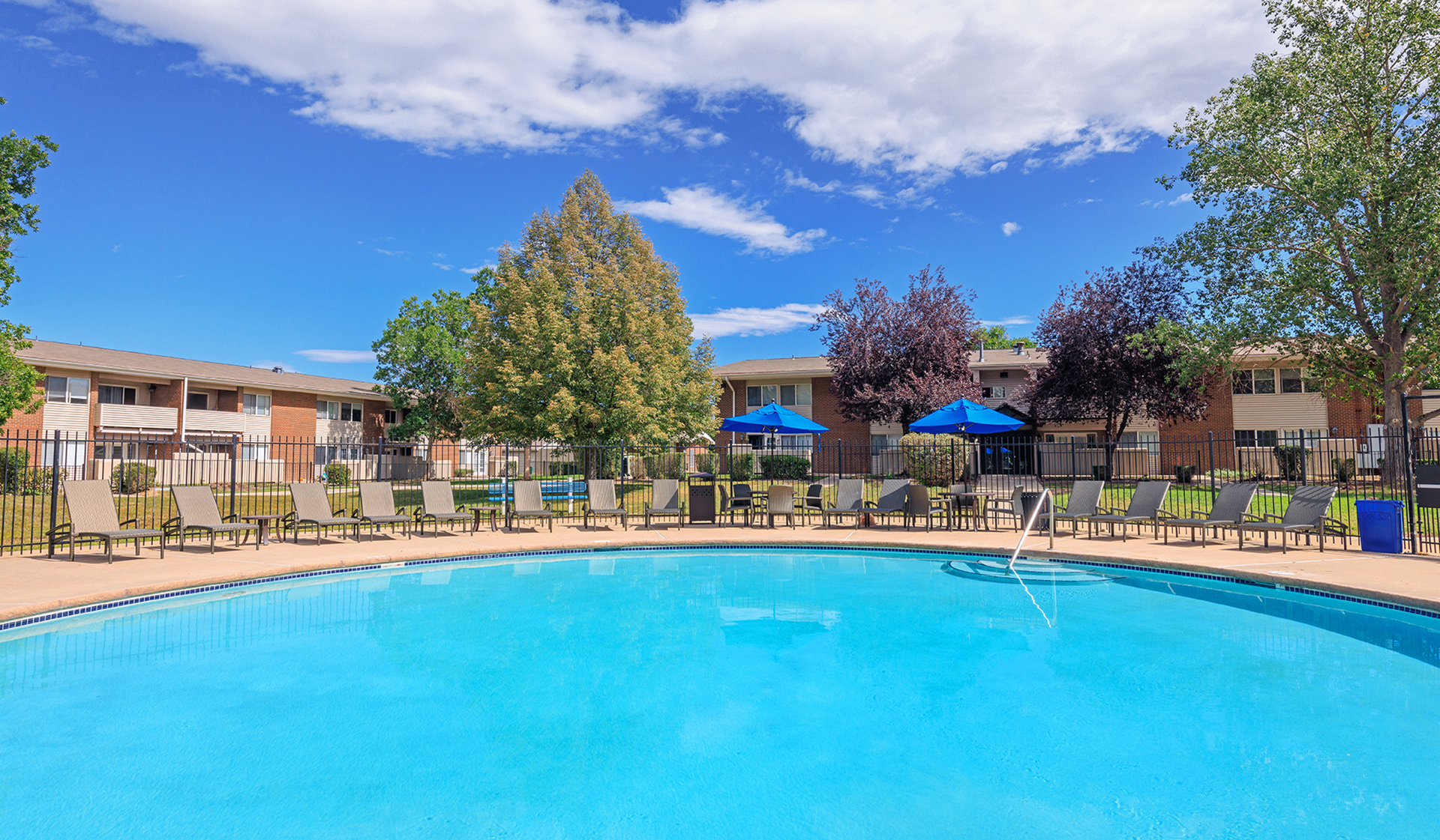 Pool at Meadow Creek (4 of 4)